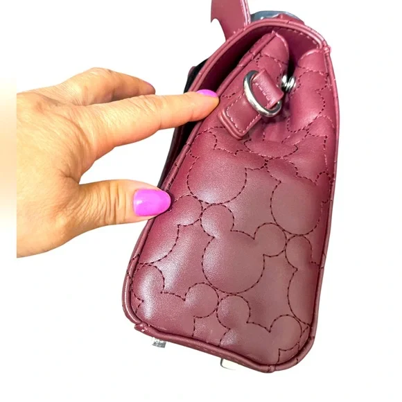 💚💜🌼NWT Loungefly Disney Minnie Mouse Quilted Crossbody Satchel Handbag Purse. - Picture 9 of 11